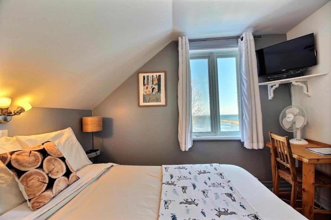 Bed and Breakfast Les Pinsons Des Rives La Malbaie Exterior foto