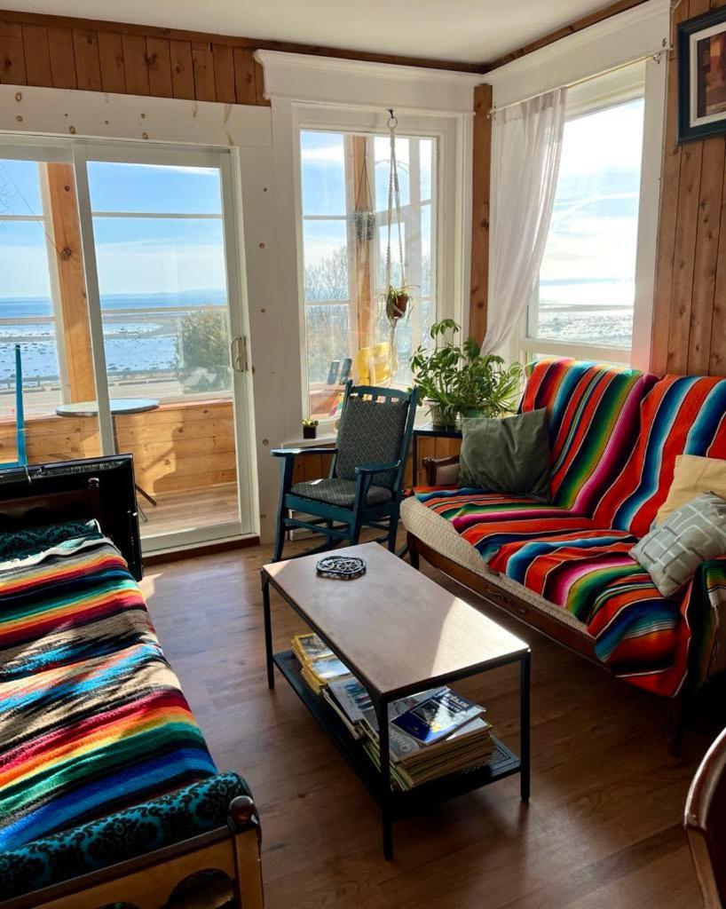 Bed and Breakfast Les Pinsons Des Rives La Malbaie Exterior foto