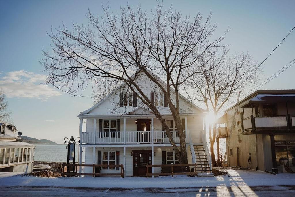 Bed and Breakfast Les Pinsons Des Rives La Malbaie Exterior foto