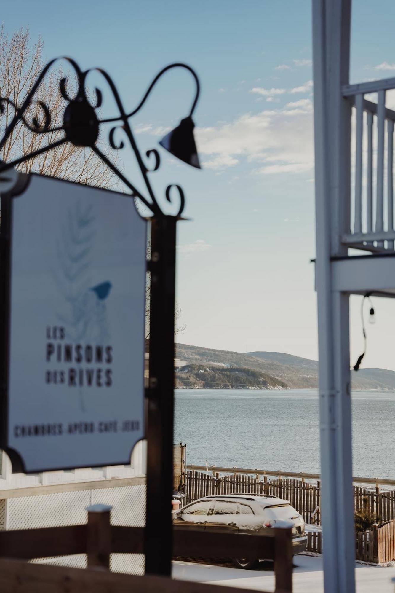 Bed and Breakfast Les Pinsons Des Rives La Malbaie Exterior foto